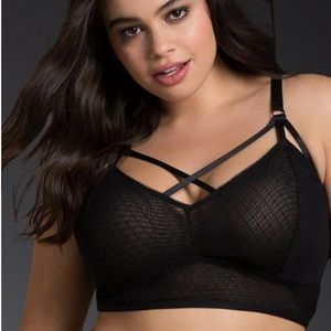 Torrid Black Strappy Bralette size 0x